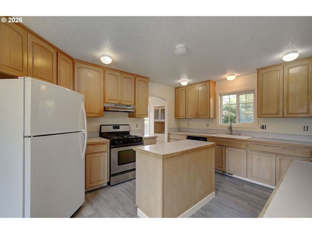 3917 Ne 39TH St, Vancouver, WA 98661