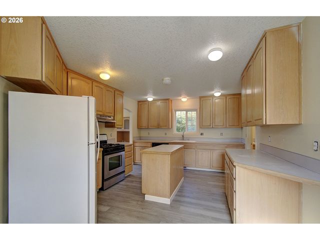 3917 Ne 39TH St, Vancouver, WA 98661