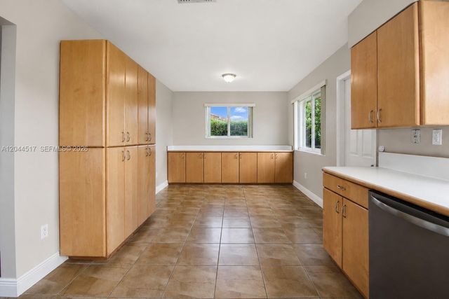 15445 SW 99th Ave 15445, Miami, FL 33157