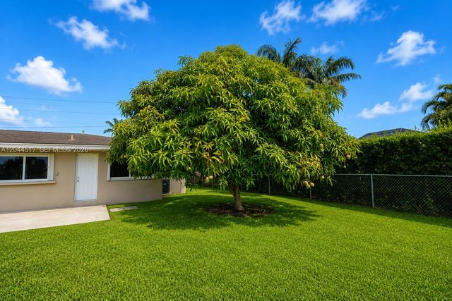 15445 SW 99th Ave 15445, Miami, FL 33157