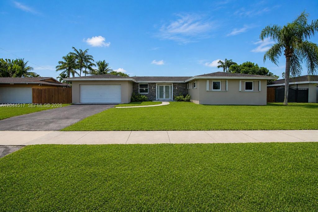 15445 SW 99th Ave 15445, Miami, FL 33157