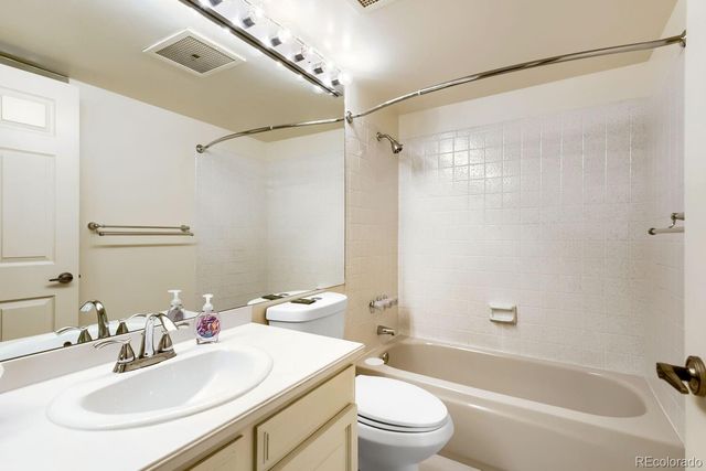 7000 E Quincy Avenue 217, Denver, CO 80237