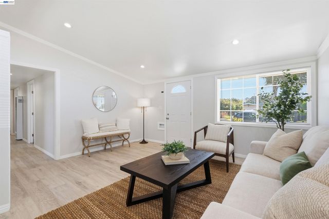 27767 Coronado Way, Hayward, CA 94545