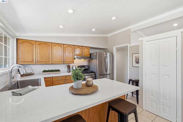 27767 Coronado Way, Hayward, CA 94545