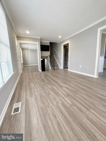 206 MOUNTAIN VIEW CT, Hyattsville, MD 20785