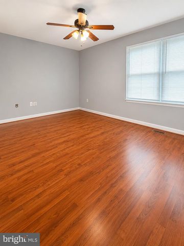 206 MOUNTAIN VIEW CT, Hyattsville, MD 20785