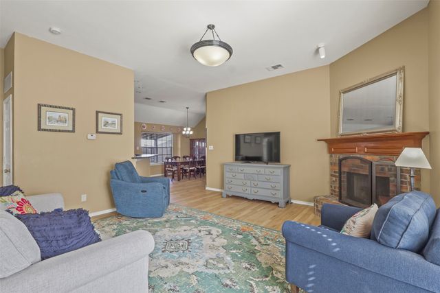 1328 Dallshan Drive, Carrollton, TX 75007