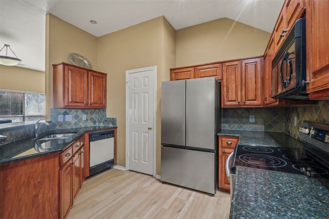 1328 Dallshan Drive, Carrollton, TX 75007