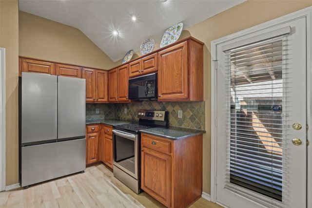 1328 Dallshan Drive, Carrollton, TX 75007