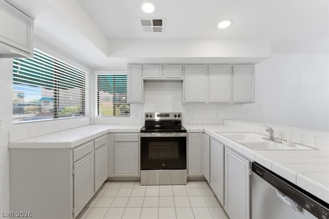 2220 Pine Breeze Lane 102, Las Vegas, NV 89119