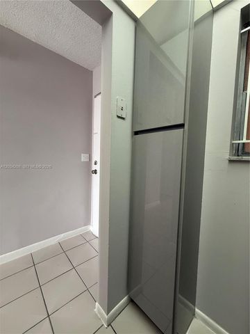 6820 W Flagler St 407, Miami, FL 33144