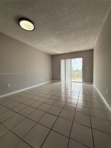 6820 W Flagler St 407, Miami, FL 33144