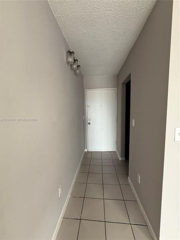 6820 W Flagler St 407, Miami, FL 33144