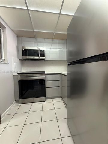 6820 W Flagler St 407, Miami, FL 33144