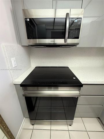 6820 W Flagler St 407, Miami, FL 33144