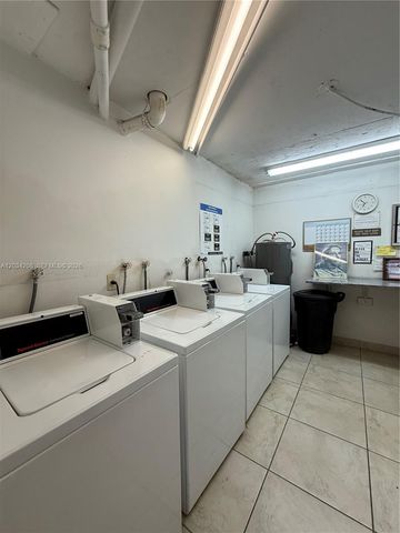 6820 W Flagler St 407, Miami, FL 33144