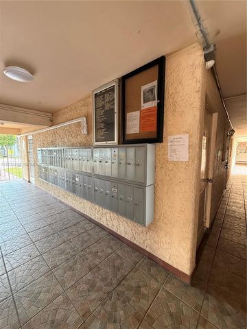 6820 W Flagler St 407, Miami, FL 33144