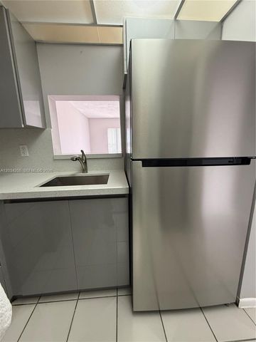6820 W Flagler St 407, Miami, FL 33144