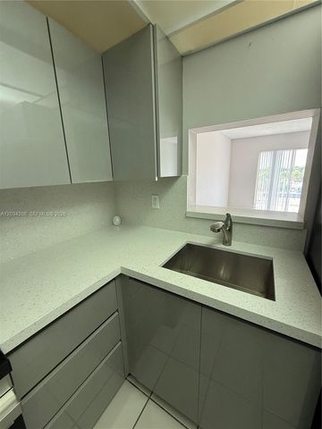 6820 W Flagler St 407, Miami, FL 33144
