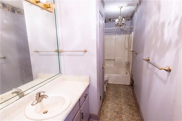 209 Pinewood Lane, Stockbridge, GA 30281