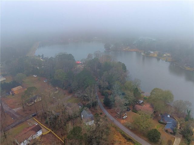 209 Pinewood Lane, Stockbridge, GA 30281