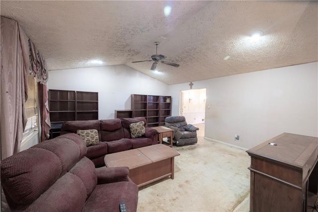 209 Pinewood Lane, Stockbridge, GA 30281