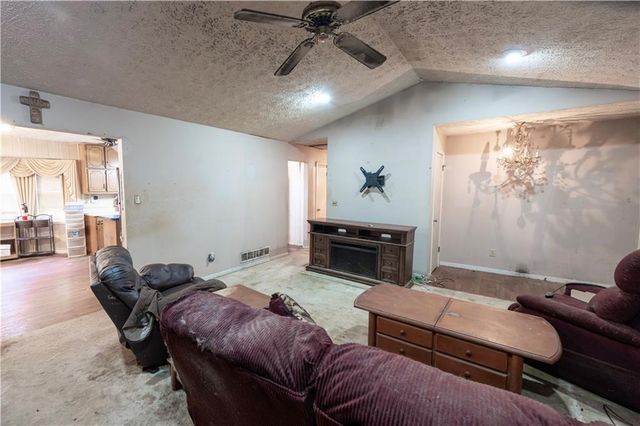 209 Pinewood Lane, Stockbridge, GA 30281