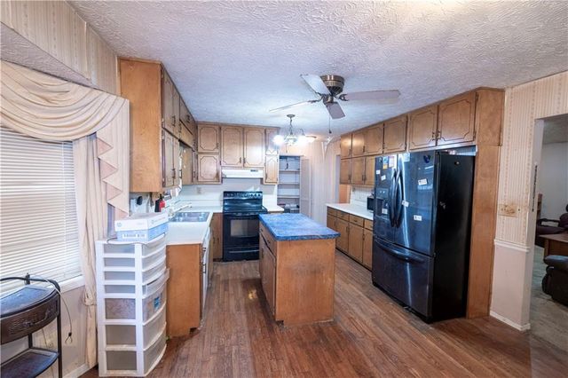 209 Pinewood Lane, Stockbridge, GA 30281