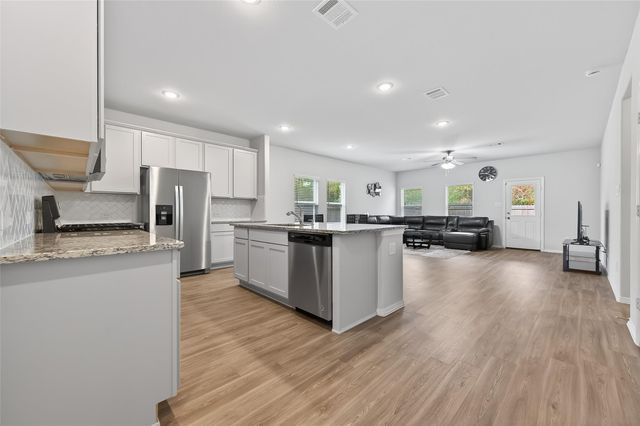 26218 Emory Hollow Drive, Tomball, TX 77375