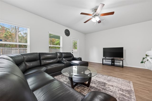 26218 Emory Hollow Drive, Tomball, TX 77375