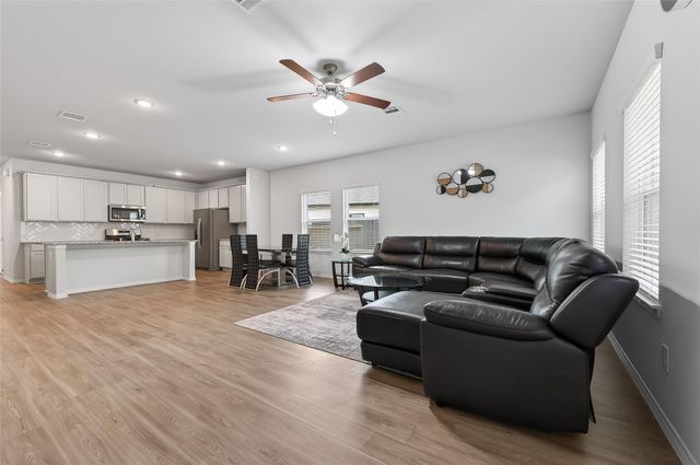 26218 Emory Hollow Drive, Tomball, TX 77375