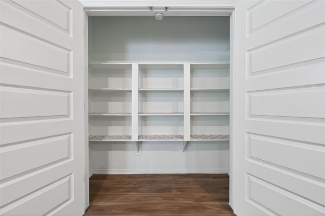 26218 Emory Hollow Drive, Tomball, TX 77375