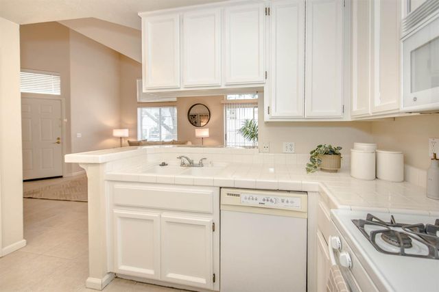 1107 Greene Ter, Davis, CA 95618