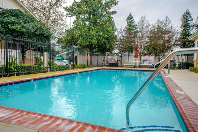 1107 Greene Ter, Davis, CA 95618