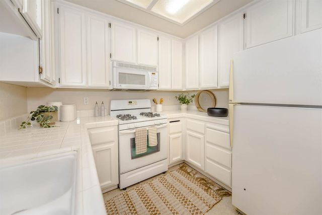 1107 Greene Ter, Davis, CA 95618