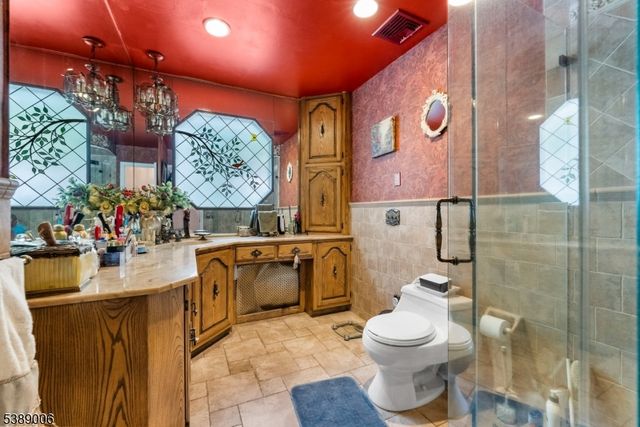 441 Stonetown Rd, Ringwood Boro, NJ 07456