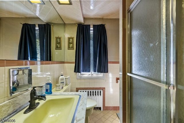 441 Stonetown Rd, Ringwood Boro, NJ 07456