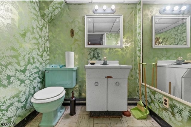 441 Stonetown Rd, Ringwood Boro, NJ 07456