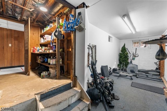 441 Stonetown Rd, Ringwood Boro, NJ 07456