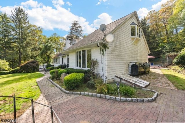 441 Stonetown Rd, Ringwood Boro, NJ 07456