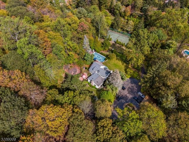 441 Stonetown Rd, Ringwood Boro, NJ 07456