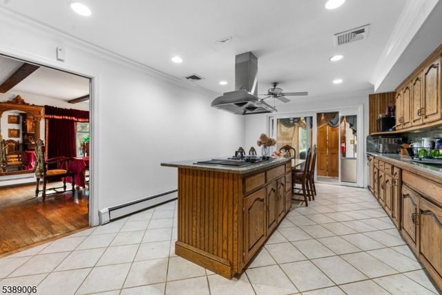 441 Stonetown Rd, Ringwood Boro, NJ 07456