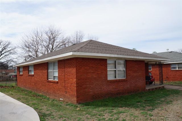 324 W Comanche Street, Purcell, OK 73080