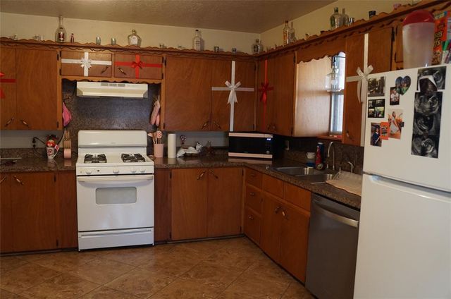 324 W Comanche Street, Purcell, OK 73080
