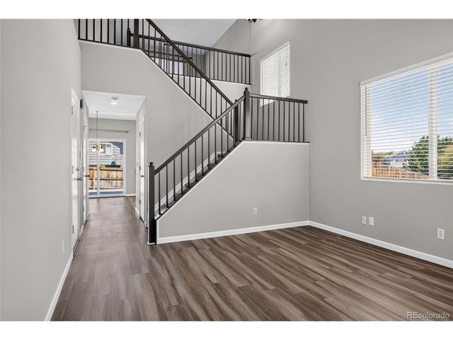 20285 E Belleview Ln, Centennial, CO 80015
