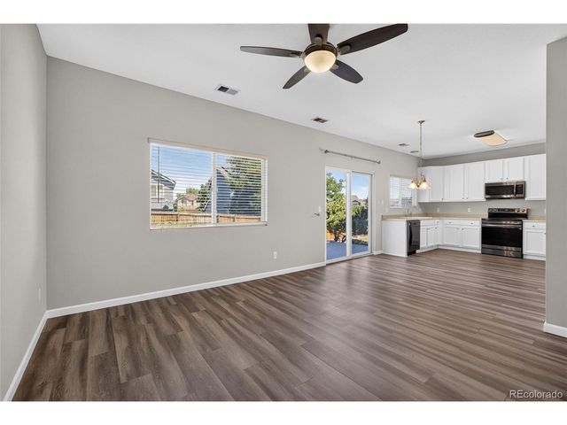20285 E Belleview Ln, Centennial, CO 80015