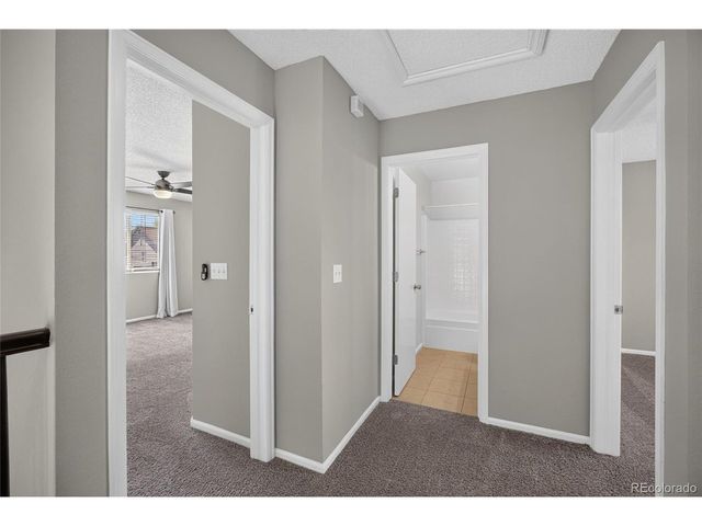20285 E Belleview Ln, Centennial, CO 80015