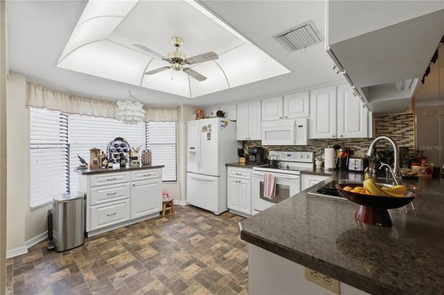 3249 LORI LANE 3249, New Port Richey, FL 34655
