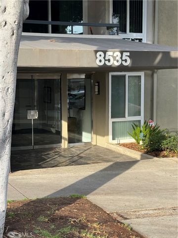8535 W West Knoll 202, West Hollywood, CA 90069