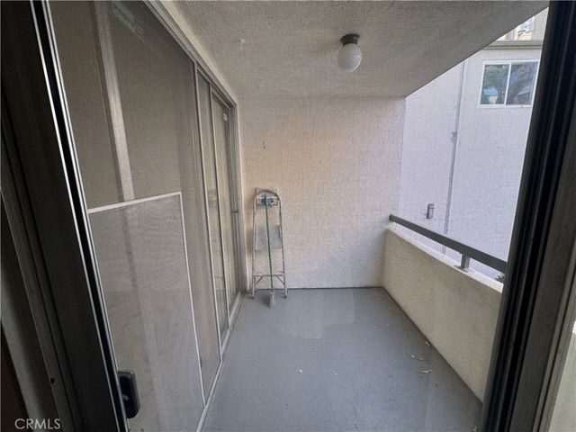 8535 W West Knoll 202, West Hollywood, CA 90069
